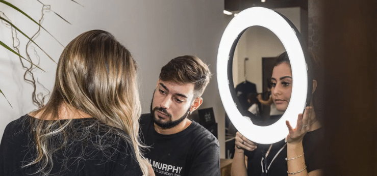 ring light για φωτογραφίες σε κομμωτήρια